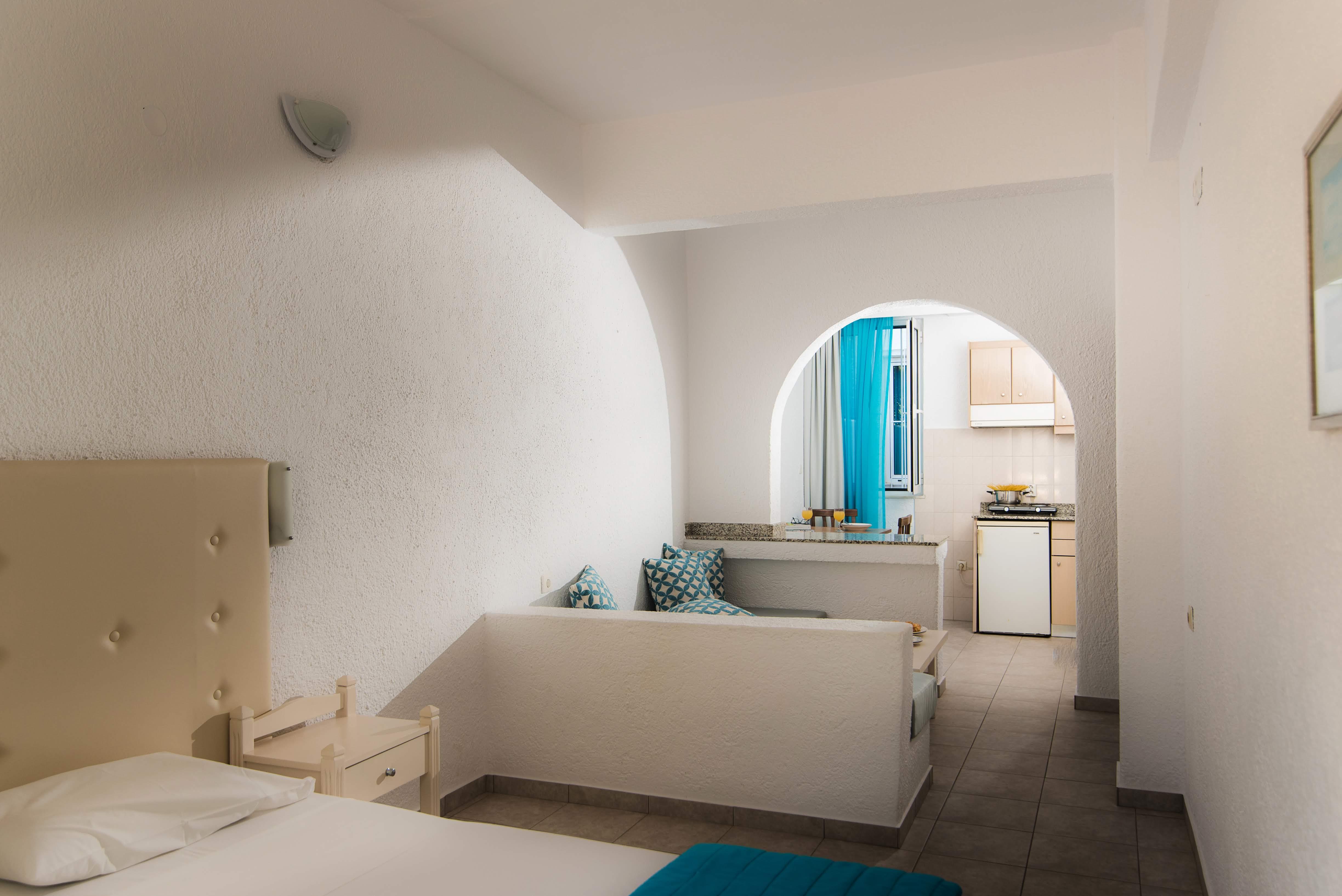 Ibiscus Hotel Malia Exterior photo