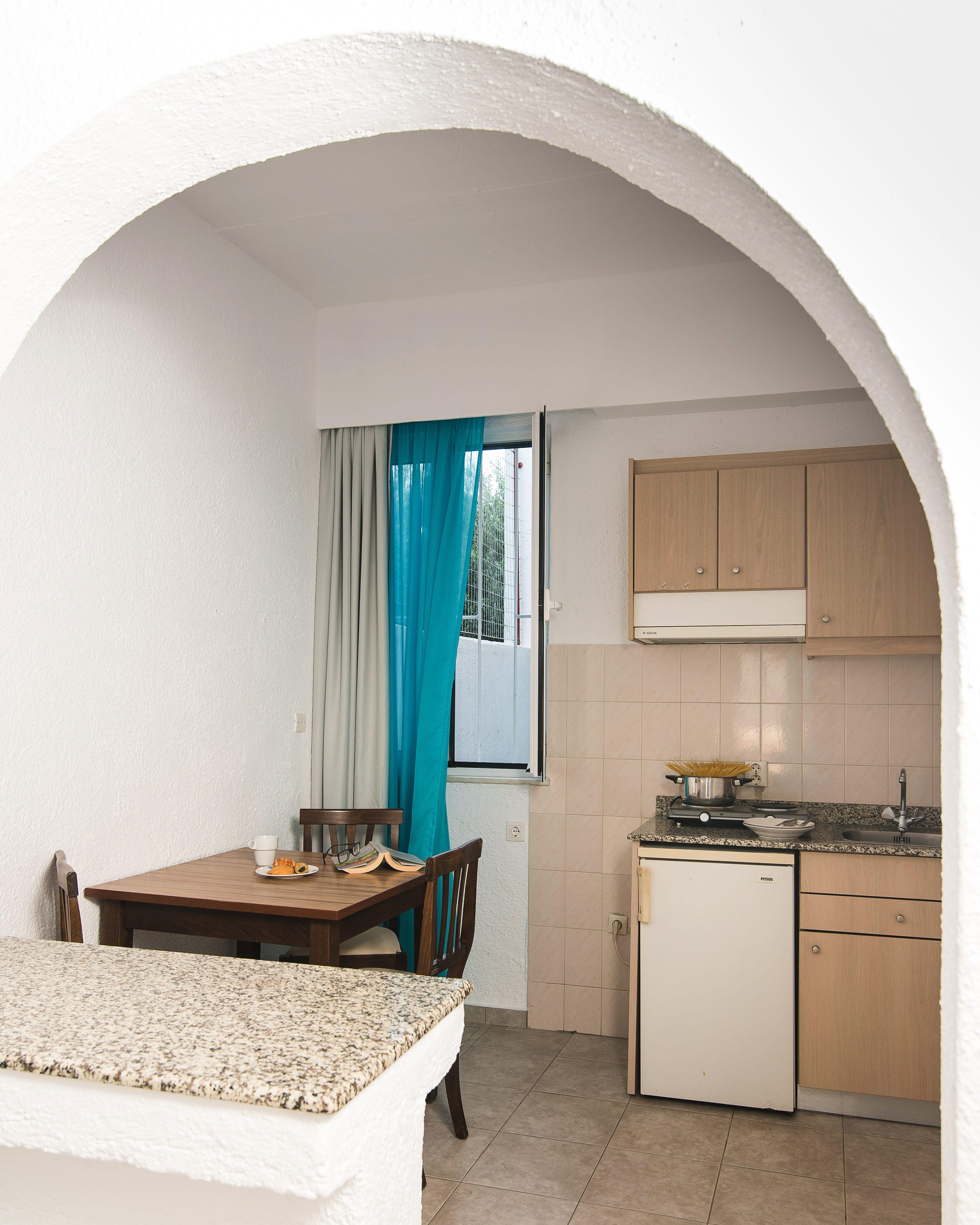 Ibiscus Hotel Malia Exterior photo