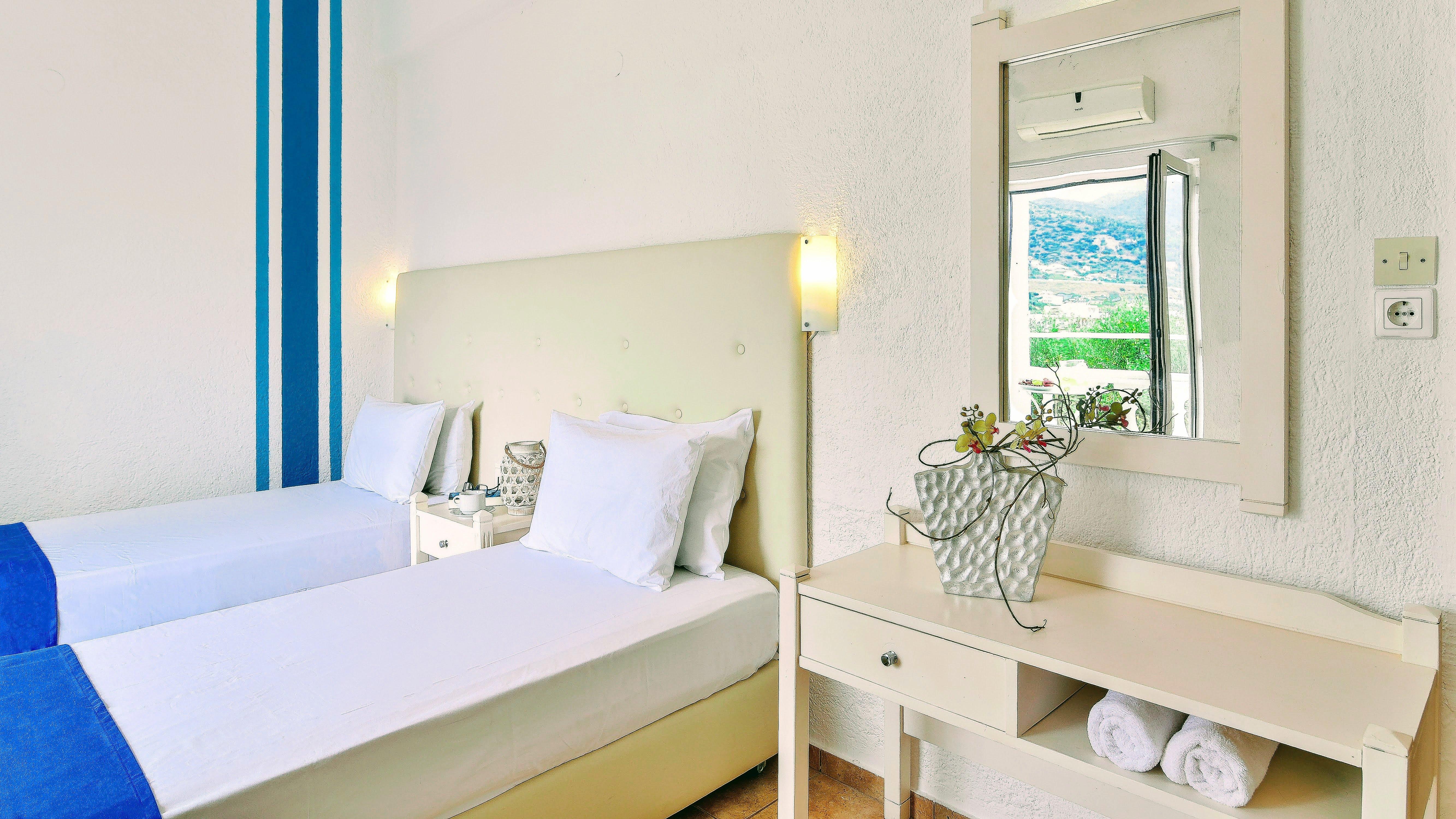 Ibiscus Hotel Malia Exterior photo